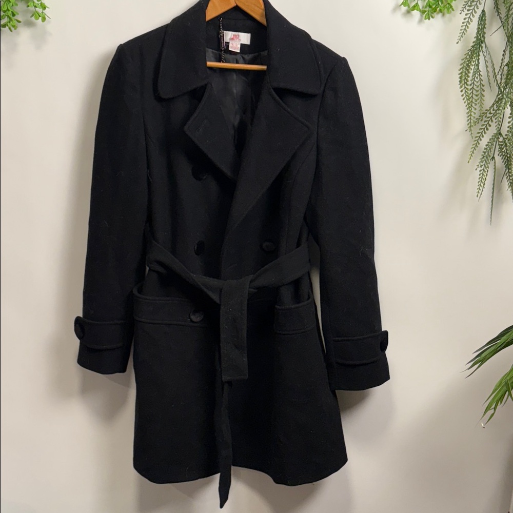 Jennifer Lopez Classic Black coat